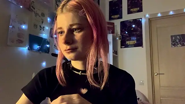 PinkVampire online show from 5, 10, 2025