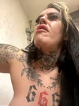 Snapshot of DIRTY_PAISLEY_X chatting on 10, 10, 2025 DIRTY PAISLEY X online show from 10, 10, 2025