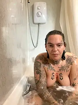 Snapshot of DIRTY_PAISLEY_X chatting on 20, 10, 2025 DIRTY PAISLEY X online show from 20, 10, 2025