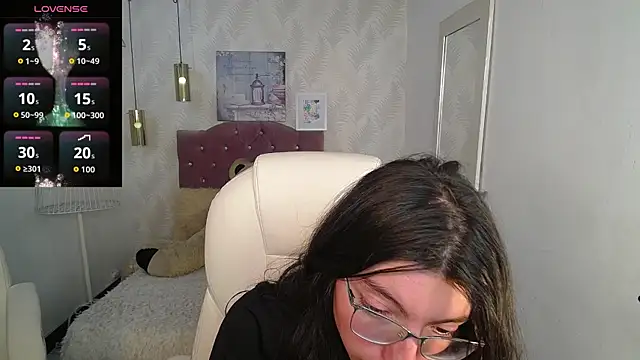 alllyson  online show from 11, 11, 2025