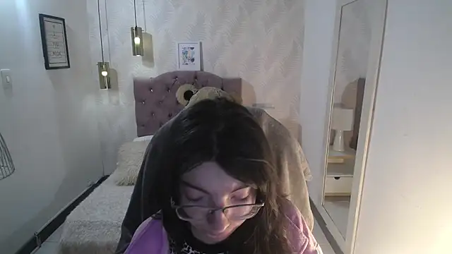 alllyson  online show from 13, 12, 2025