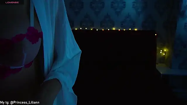 Snapshot of LilyannRosse chatting on 1, 3, 2026 LilyannRosse online show from 1, 3, 2026