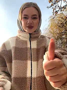 MilaMoone online show from 30, 11, 2025