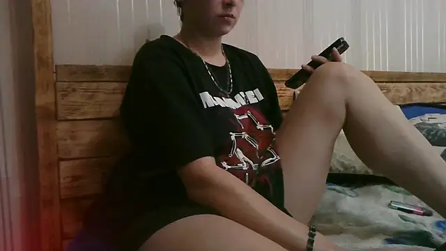 Snapshot of EthelsLover chatting on 16, 10, 2025 EthelsLover online show from 16, 10, 2025