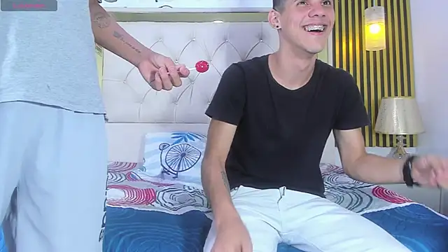 Snapshot of Boysof_love chatting on 16, 9, 2025 Boysof love online show from 16, 9, 2025