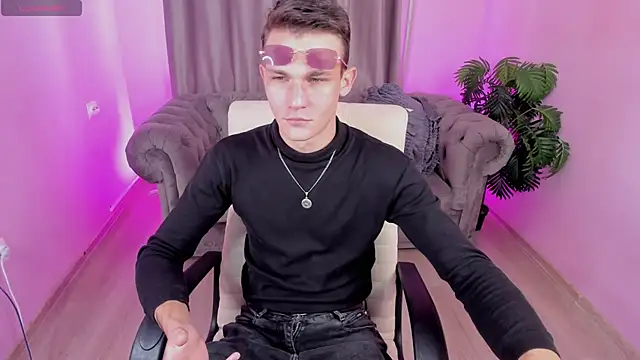 AdamGold01 online show from 28, 9, 2025