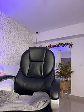 Snapshot of EMILIIA_RICHTER__ chatting on 27, 2, 2026 EMILIIA RICHTER online show from 27, 2, 2026