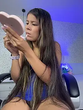 Snapshot of EMILIIA_RICHTER__ chatting on 2, 3, 2026 EMILIIA RICHTER online show from 2, 3, 2026