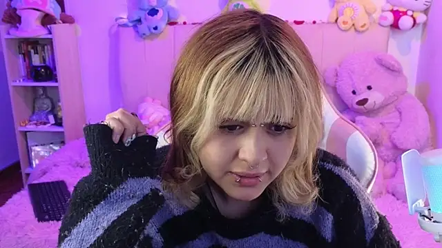 Snapshot of NekoWaifu chatting on 5, 3, 2026 NekoWaifu online show from 5, 3, 2026