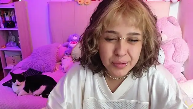 Snapshot of NekoWaifu chatting on 16, 3, 2026 NekoWaifu online show from 16, 3, 2026