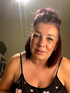 Snapshot of PoppyPrincessxox chatting on 8, 10, 2025 PoppyPrincessxox online show from 8, 10, 2025