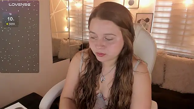 sophiee09  online show from 6, 1, 2026