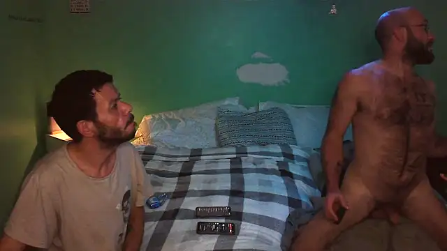 Snapshot of versatilevortex chatting on 12, 10, 2025 versatilevortex online show from 12, 10, 2025