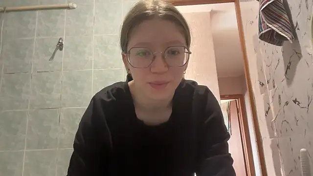 MargarettNewbie online show from 20, 9, 2025