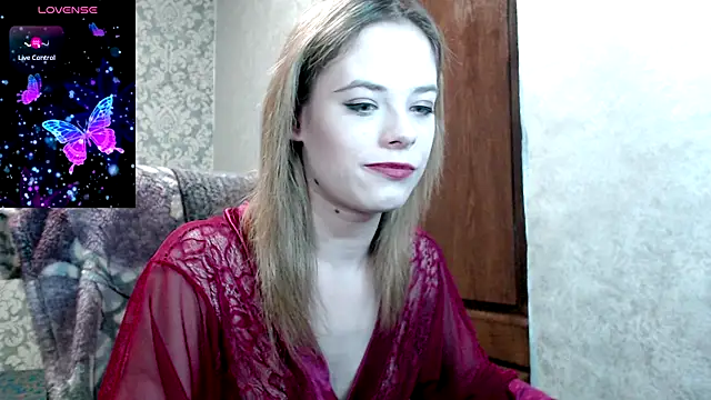 Kate  Loves online show from 19, 11, 2025