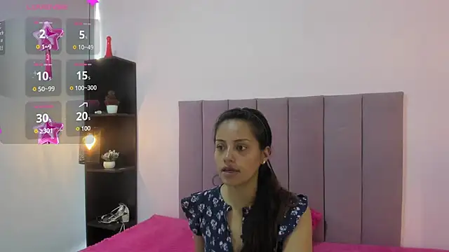 Snapshot of HoollyHendrix chatting on 10, 10, 2025 HoollyHendrix online show from 10, 10, 2025