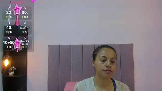 Snapshot of HoollyHendrix chatting on 17, 10, 2025 HoollyHendrix online show from 17, 10, 2025