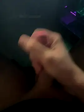 Snapshot of jstntz chatting on 27, 10, 2025 jstntz online show from 27, 10, 2025