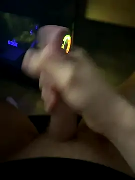 Snapshot of jstntz chatting on 2, 12, 2025 jstntz online show from 2, 12, 2025