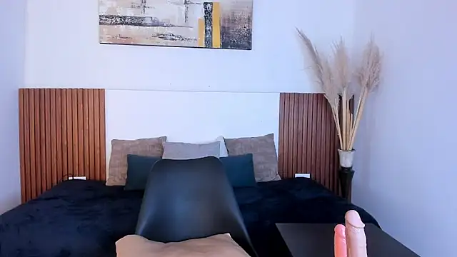 Sophia curvy1 online show from 3, 10, 2025