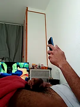 Snapshot of Mikaaa97 chatting on 5, 11, 2025 Mikaaa97 online show from 5, 11, 2025