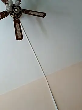 Snapshot of Mikaaa97 chatting on 8, 11, 2025 Mikaaa97 online show from 8, 11, 2025