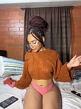 Snapshot of aurora_2007 chatting on 19, 10, 2025 aurora 2007 online show from 19, 10, 2025