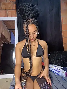 Snapshot of aurora_2007 chatting on 25, 11, 2025 aurora 2007 online show from 25, 11, 2025