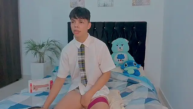 Snapshot of Zacktorres_ chatting on 14, 10, 2025 Zacktorres online show from 14, 10, 2025