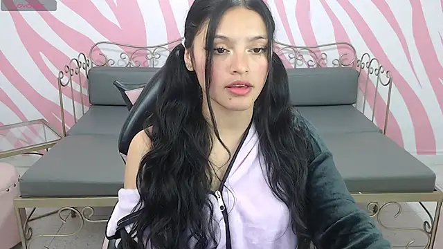 maddie  cute online show from 7, 10, 2025