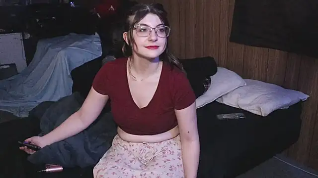 kimwoods25 online show from 18, 9, 2025