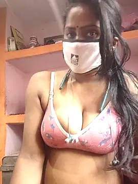 Jasmine Januja online show from 4, 12, 2025