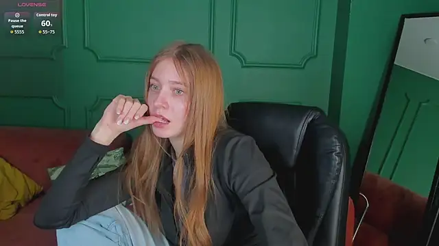 TinnyTiana online show from 10, 3, 2026