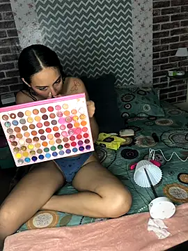 KaMila M00N online show from 6, 10, 2025