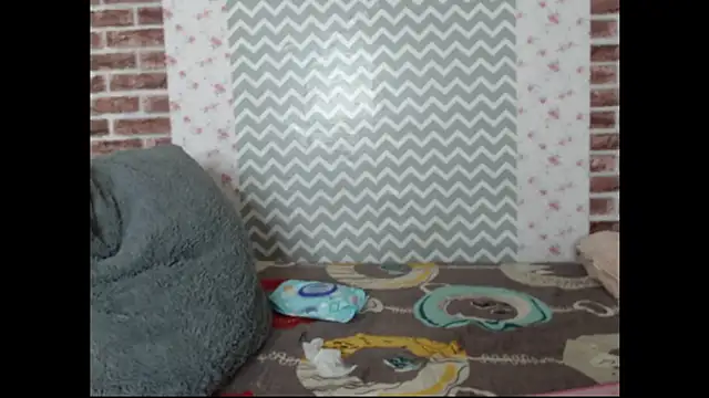 KaMila M00N online show from 18, 10, 2025