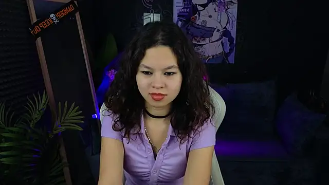 Snapshot of moco_choco chatting on 8, 11, 2025 moco choco online show from 8, 11, 2025