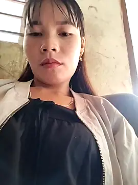 Snapshot of linhkem-cute chatting on 30, 9, 2025 linhkem-cute online show from 30, 9, 2025