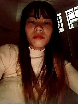 Snapshot of linhkem-cute chatting on 3, 11, 2025 linhkem-cute online show from 3, 11, 2025