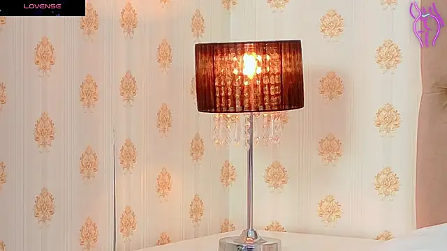 CoraVex online show from 13, 10, 2025