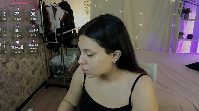 Snapshot of LoNik_Tvvins chatting on 18, 11, 2025 LoNik Tvvins online show from 18, 11, 2025