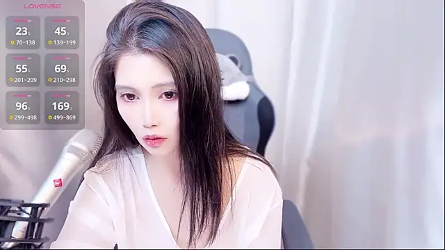 eos-chan online show from 3, 10, 2025
