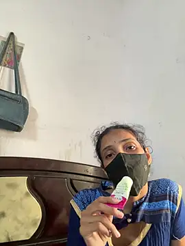 sweetreddy-02 online show from 14, 10, 2025