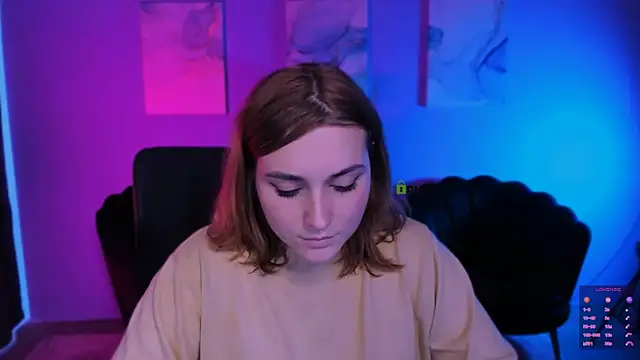 casey meow  online show from 25, 11, 2025