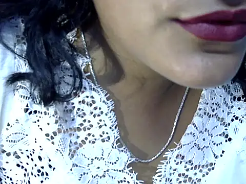 Snapshot of SURBHI_98 chatting on 24, 9, 2025 SURBHI 98 online show from 24, 9, 2025