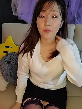 Snapshot of M_Kaede chatting on 28, 11, 2025 M Kaede online show from 28, 11, 2025