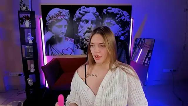 Snapshot of LisaMitchell chatting on 22, 11, 2025 LisaMitchell online show from 22, 11, 2025