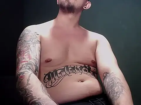 guesswhatbitch online show from 28, 10, 2025