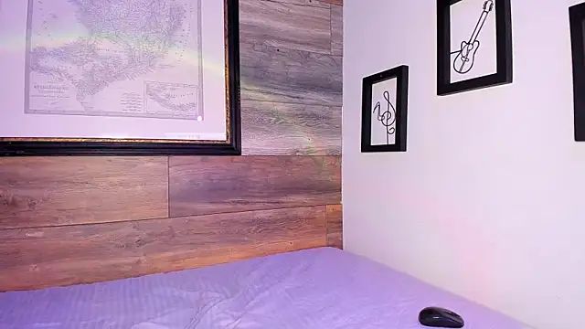 ScarlettQu33n online show from 1, 10, 2025