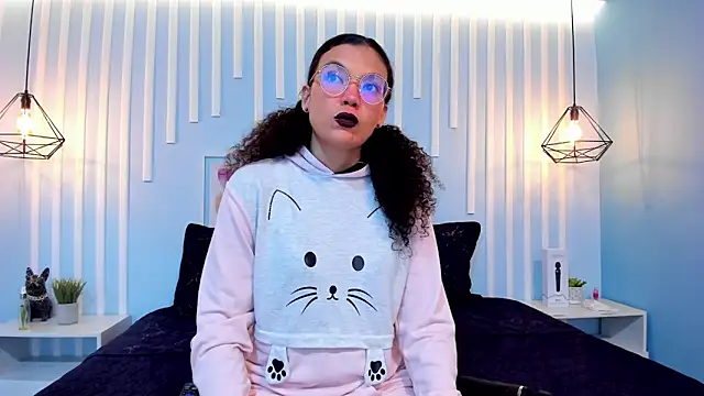 SweetStarr  online show from 28, 10, 2025