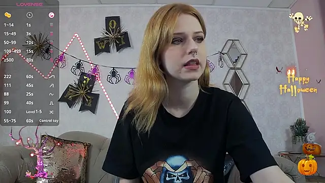 Snapshot of WendyMey chatting on 29, 10, 2025 WendyMey online show from 29, 10, 2025